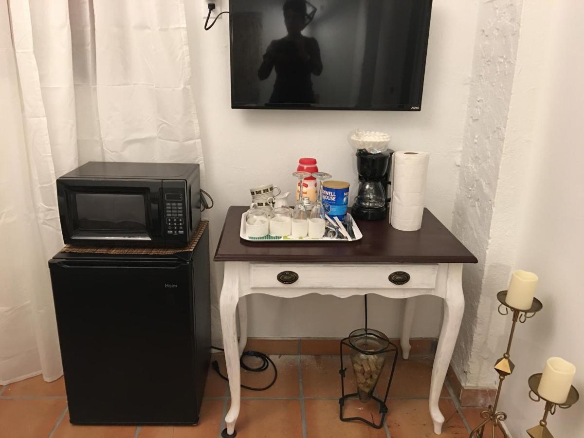 Private Loft In The Heart Of Little Havana Маями Екстериор снимка