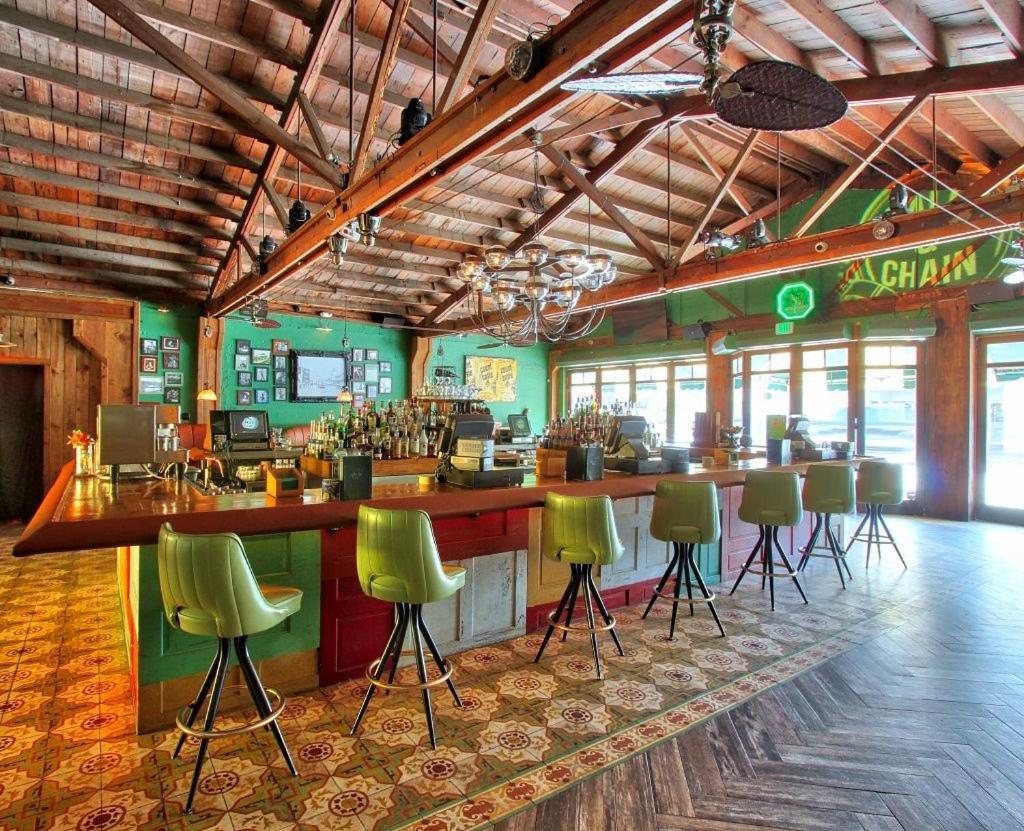 Private Loft In The Heart Of Little Havana Маями Екстериор снимка